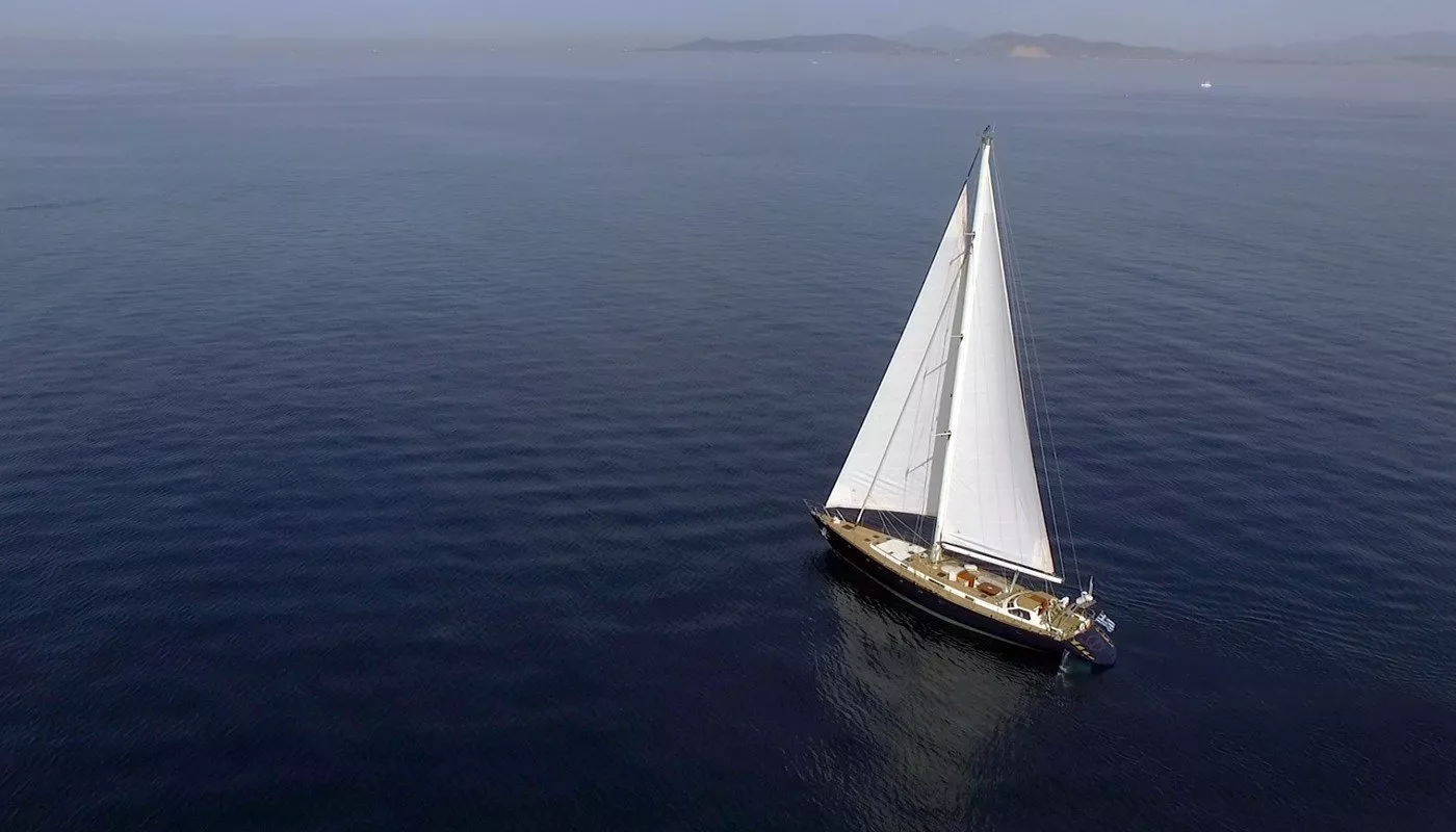 S/Y WIND OF CHANGE