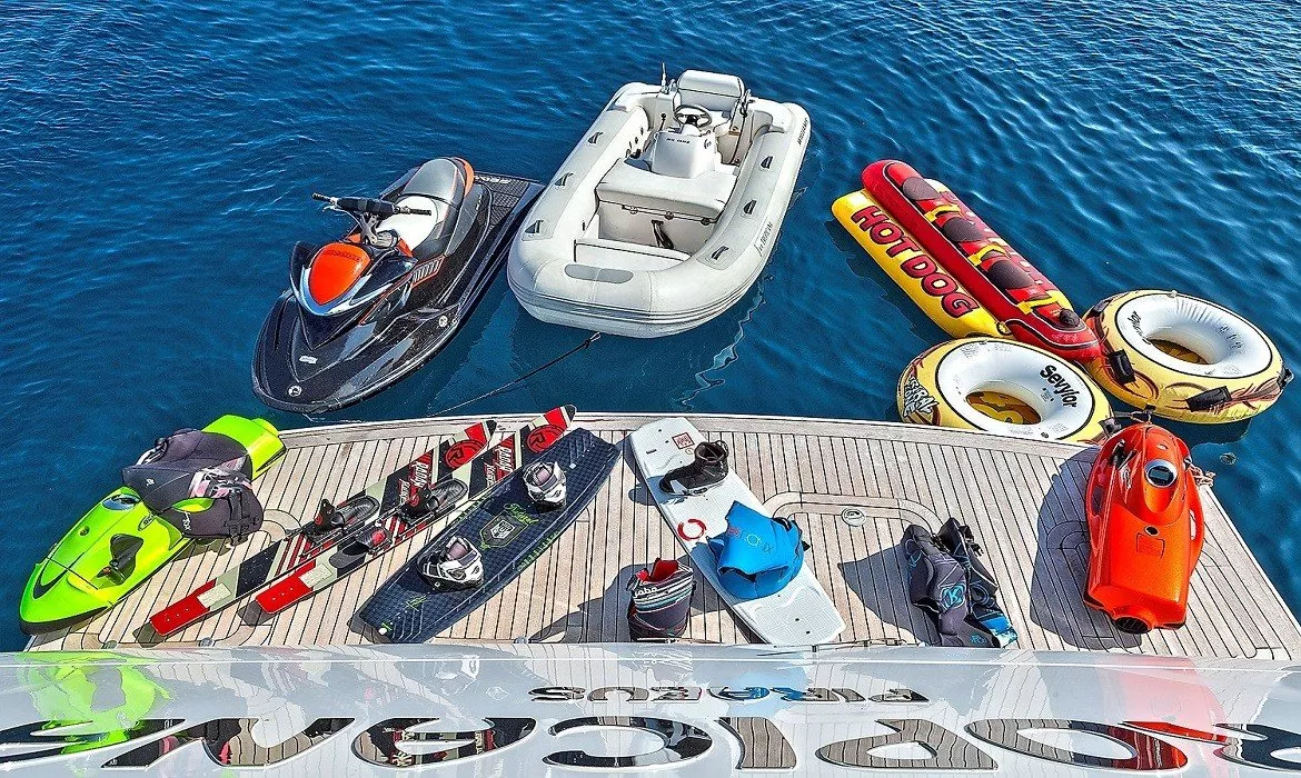 https://dev-api.arconyachts.com/storage/media/19406/conversions/282_6952288961-optimize.webp