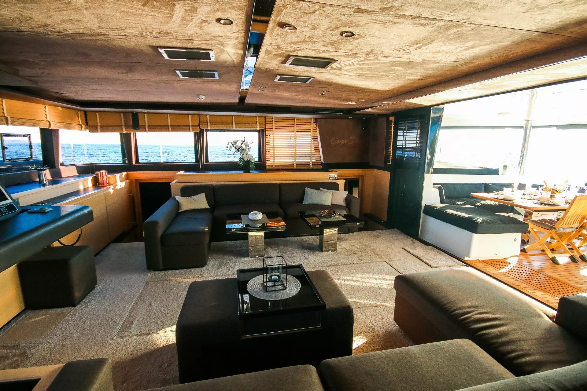 https://dev-api.arconyachts.com/storage/media/19450/conversions/854_3882666630-optimize.webp