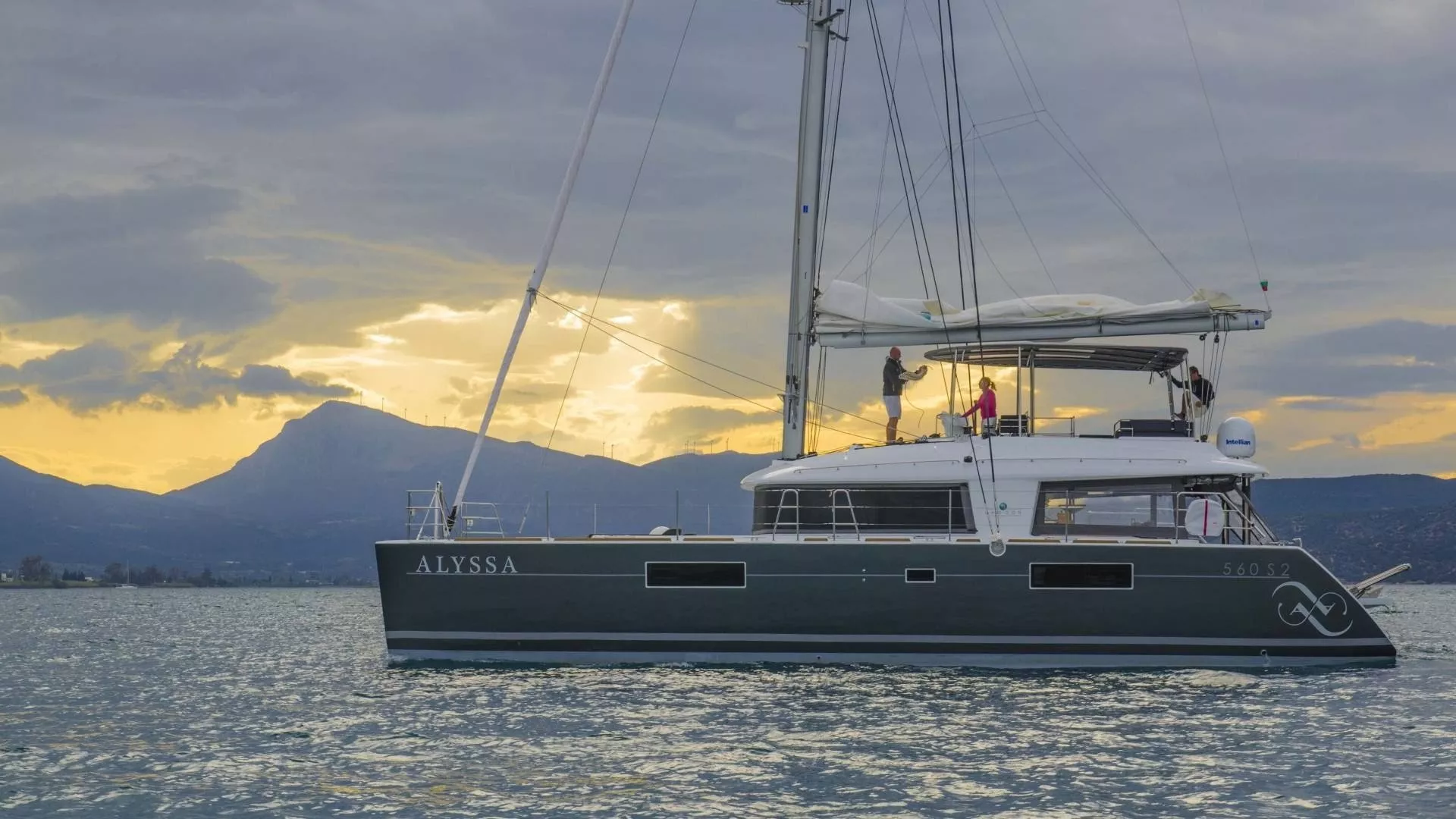 https://dev-api.arconyachts.com/storage/media/19598/conversions/851_4209355509-optimize.webp