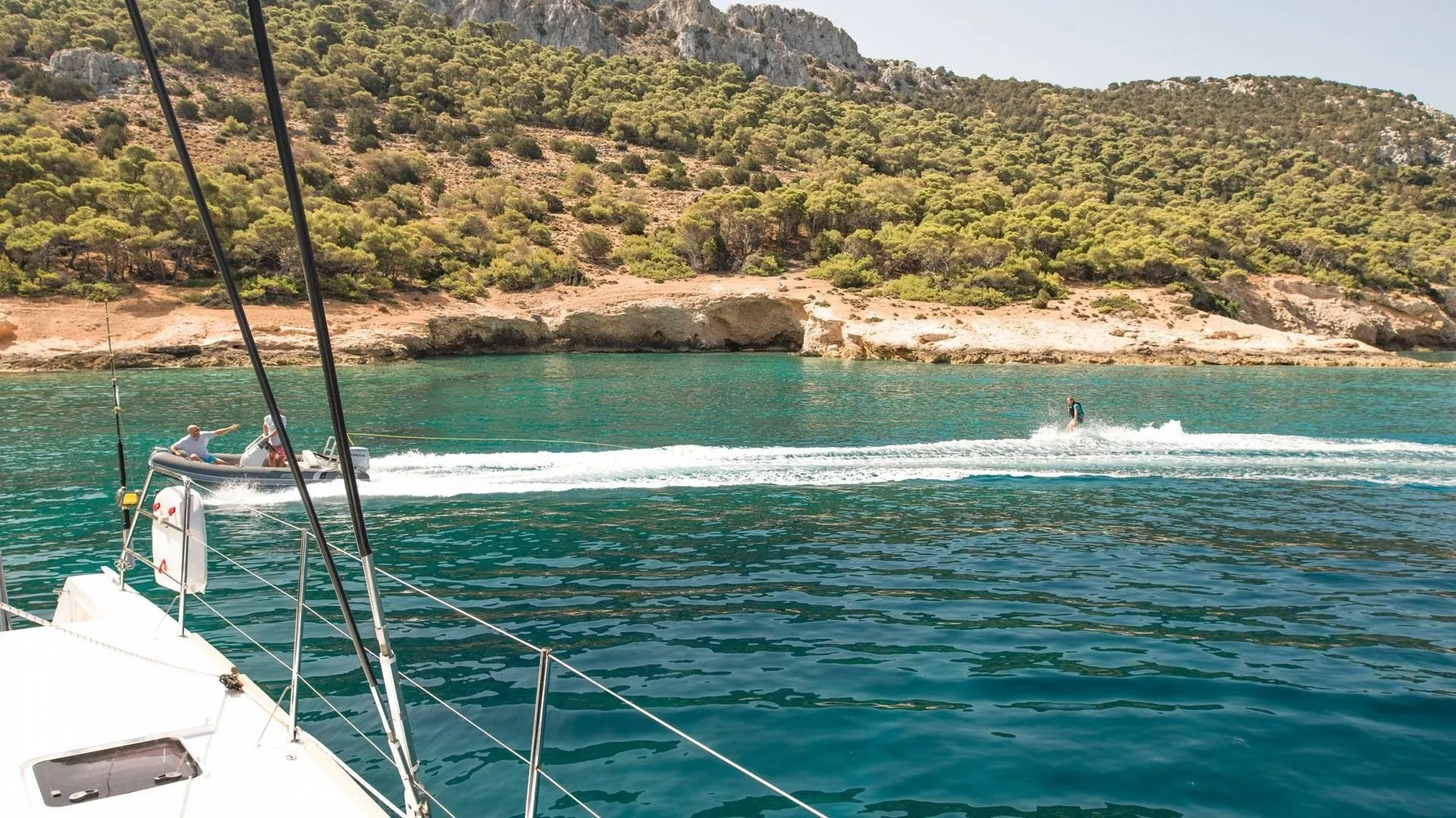 https://dev-api.arconyachts.com/storage/media/19602/conversions/851_8060266108-optimize.webp