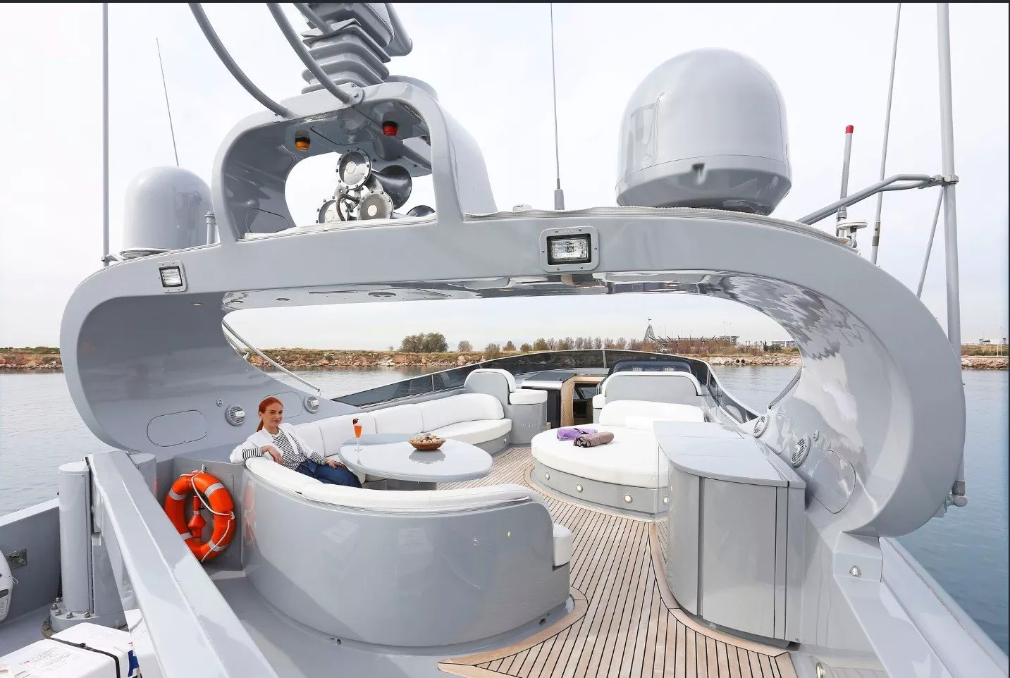 https://dev-api.arconyachts.com/storage/media/19677/conversions/849_2891817149-optimize.webp