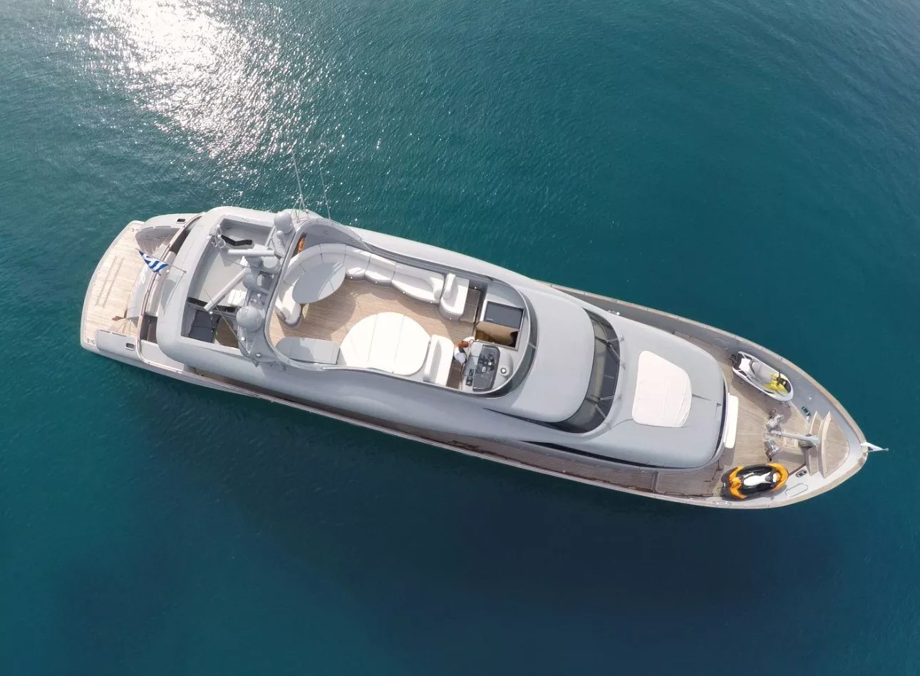 https://dev-api.arconyachts.com/storage/media/19683/conversions/849_0656491267-optimize.webp