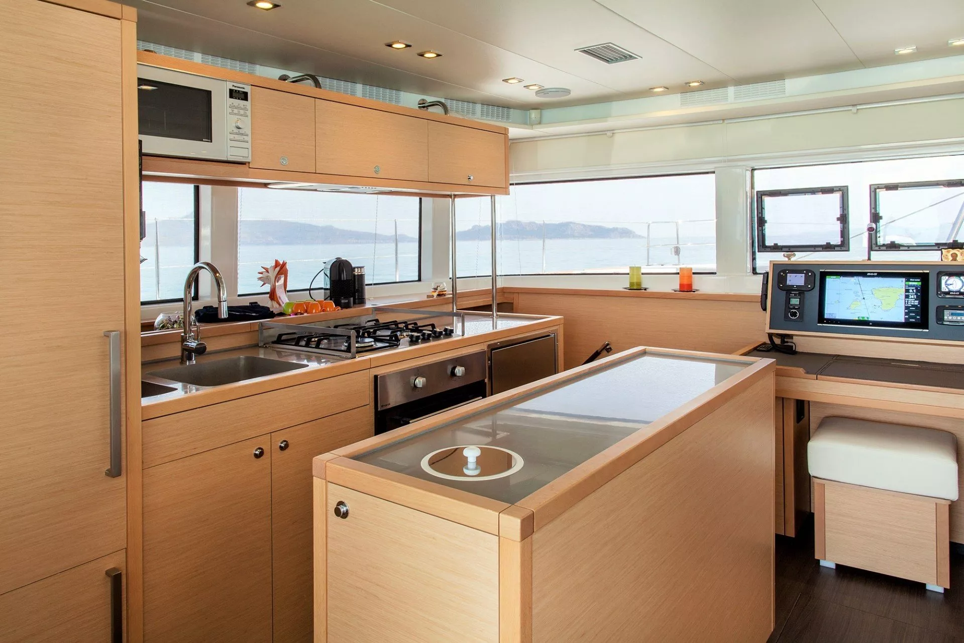 https://dev-api.arconyachts.com/storage/media/19777/conversions/844_1146717344-optimize.webp