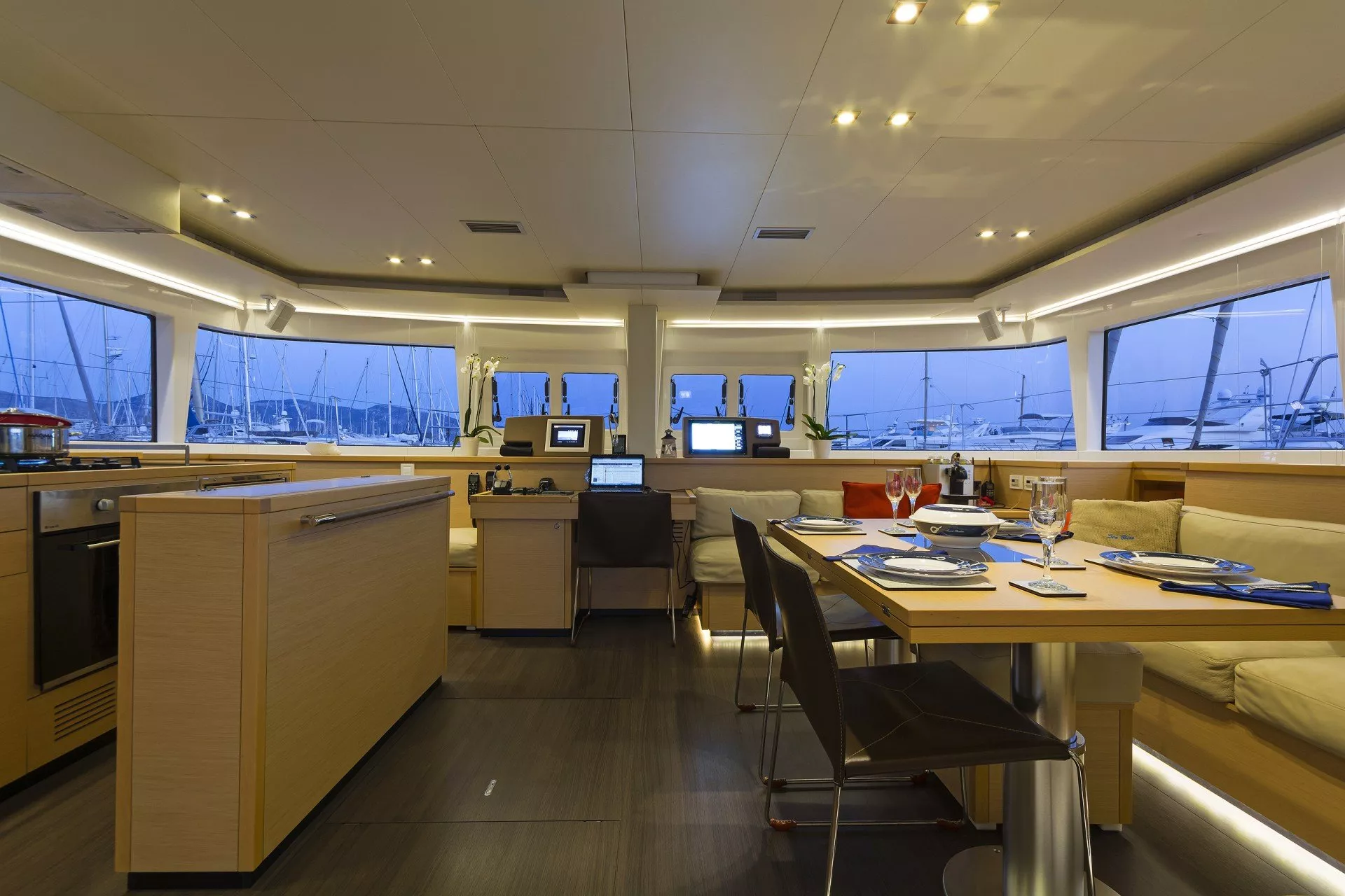 https://dev-api.arconyachts.com/storage/media/19816/conversions/842_3620327783-optimize.webp