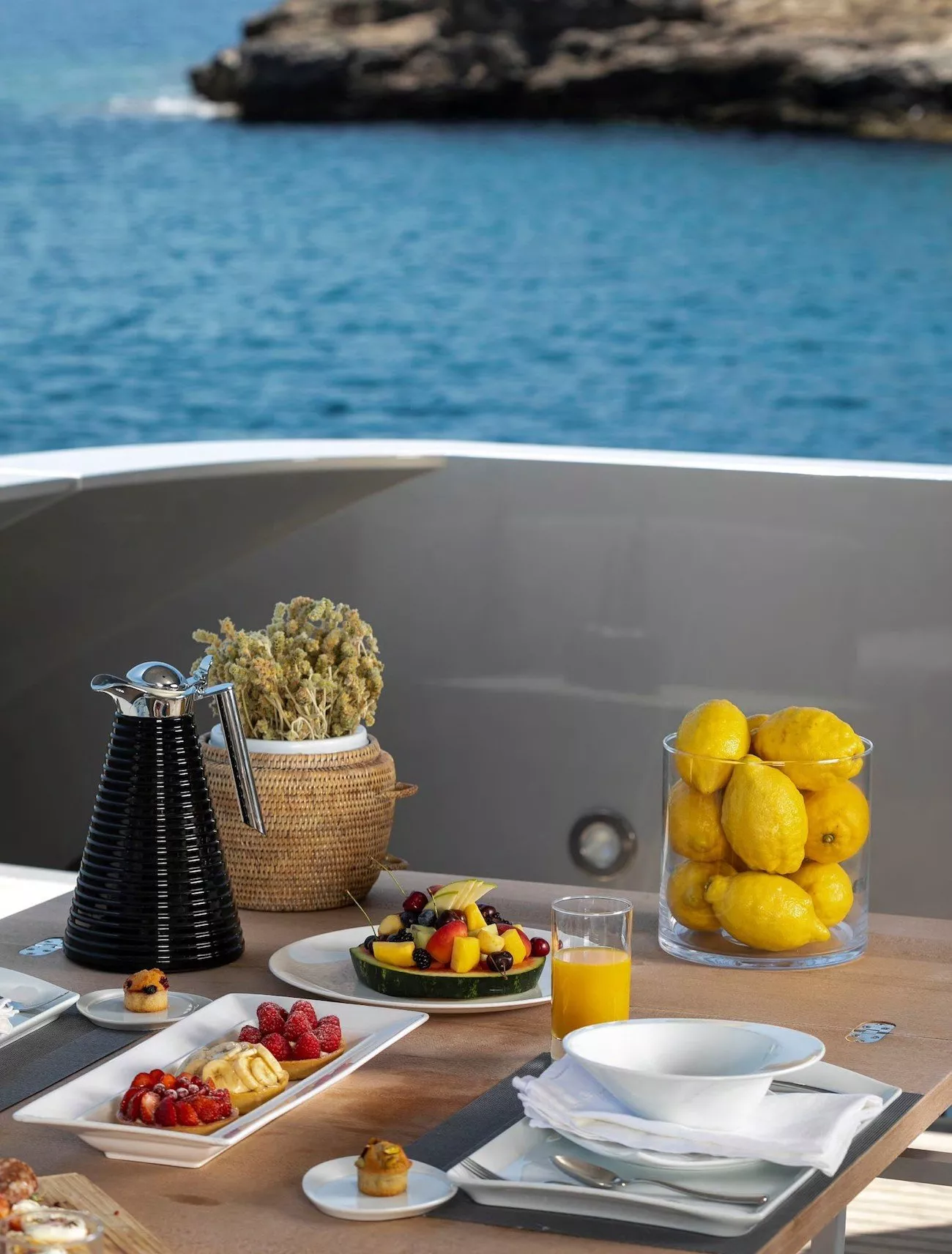 https://dev-api.arconyachts.com/storage/media/19869/conversions/841_5133250631-optimize.webp