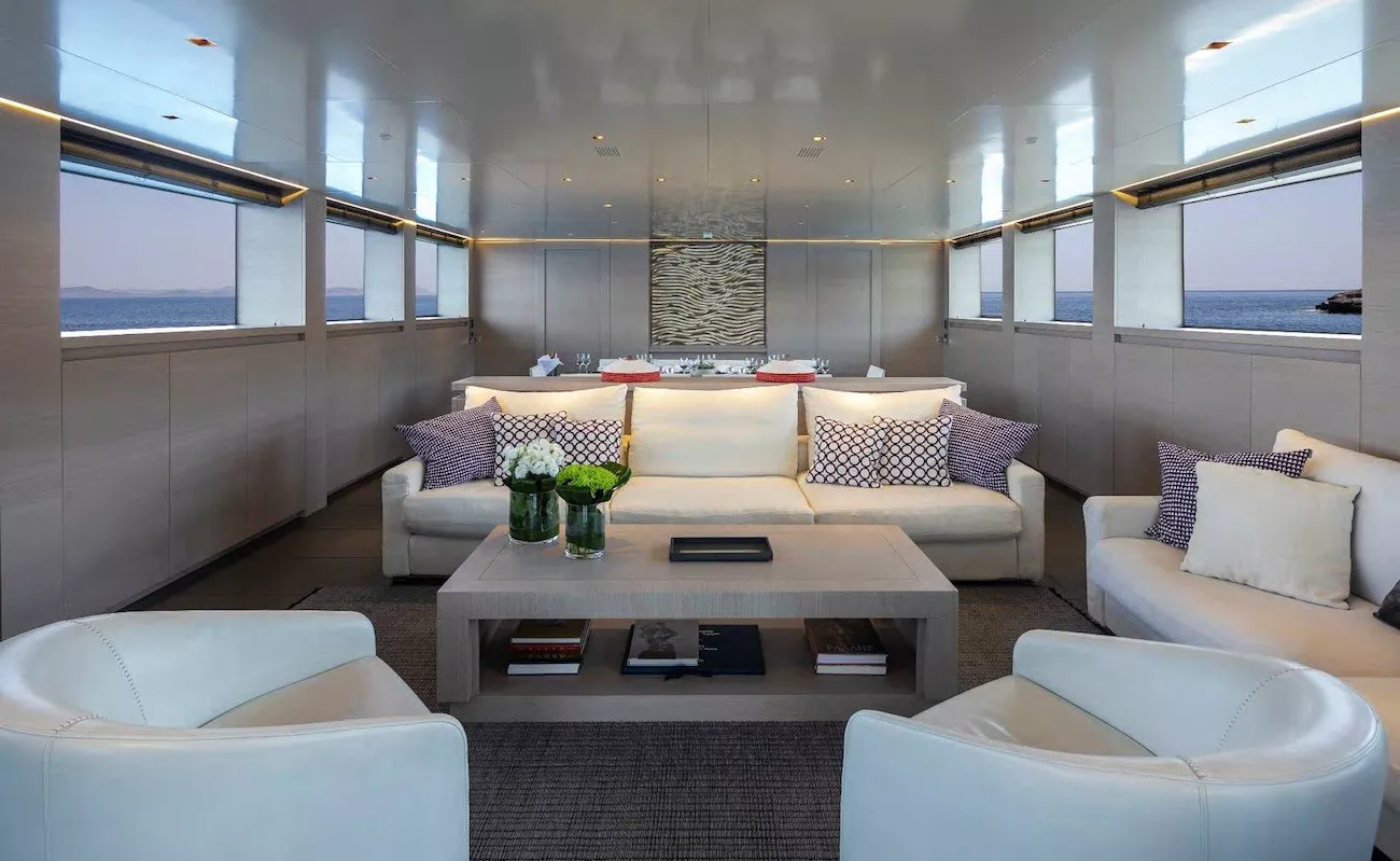 https://dev-api.arconyachts.com/storage/media/19872/conversions/841_2249707248-optimize.webp