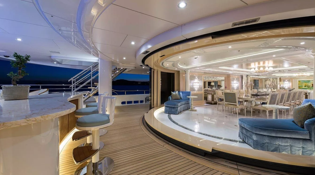 https://dev-api.arconyachts.com/storage/media/19911/conversions/839_8410028541-optimize.webp