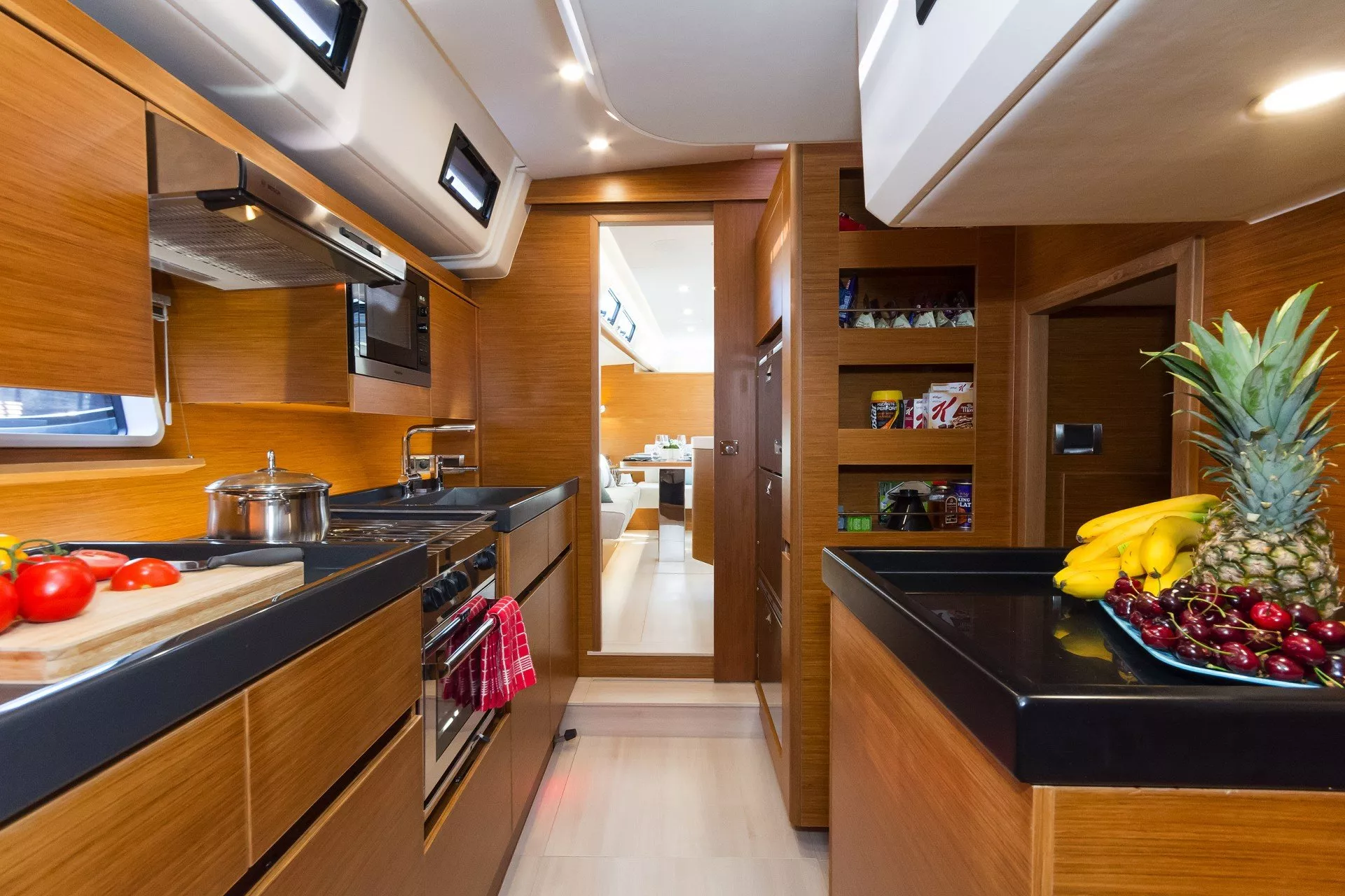 https://dev-api.arconyachts.com/storage/media/20016/conversions/835_3475490885-optimize.webp