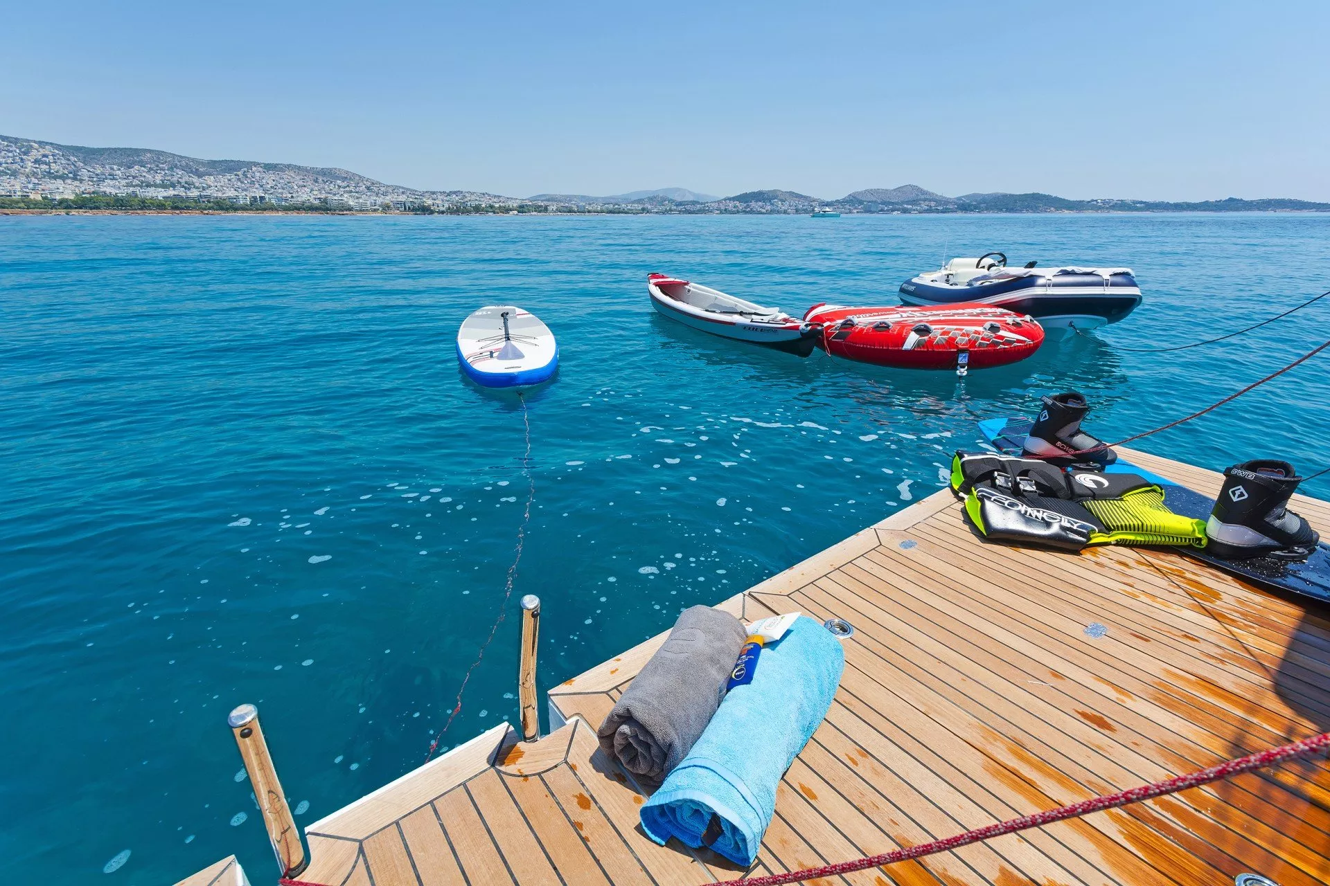 https://dev-api.arconyachts.com/storage/media/20030/conversions/835_9868439118-optimize.webp