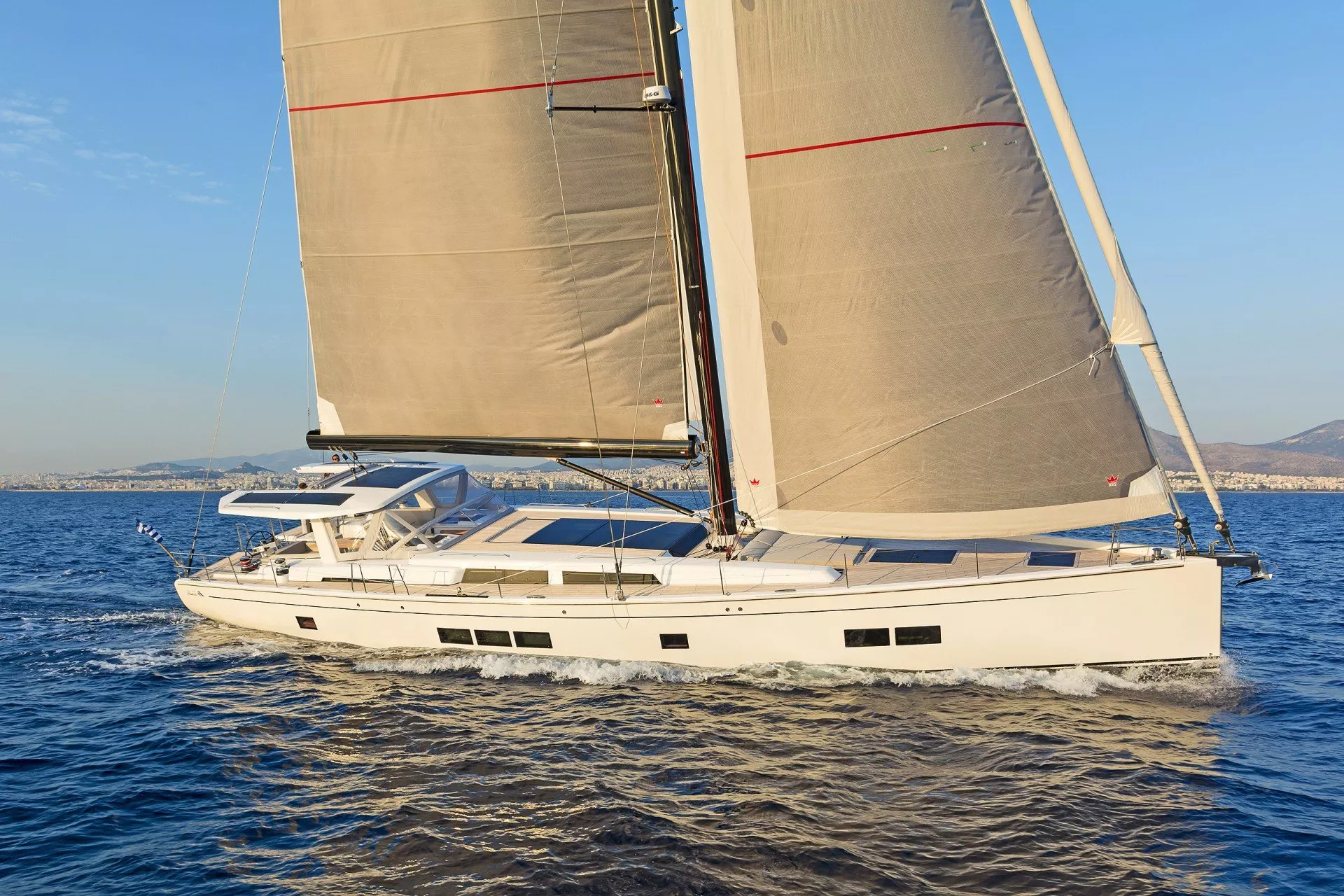 https://dev-api.arconyachts.com/storage/media/20035/conversions/835_8734517257-optimize.webp