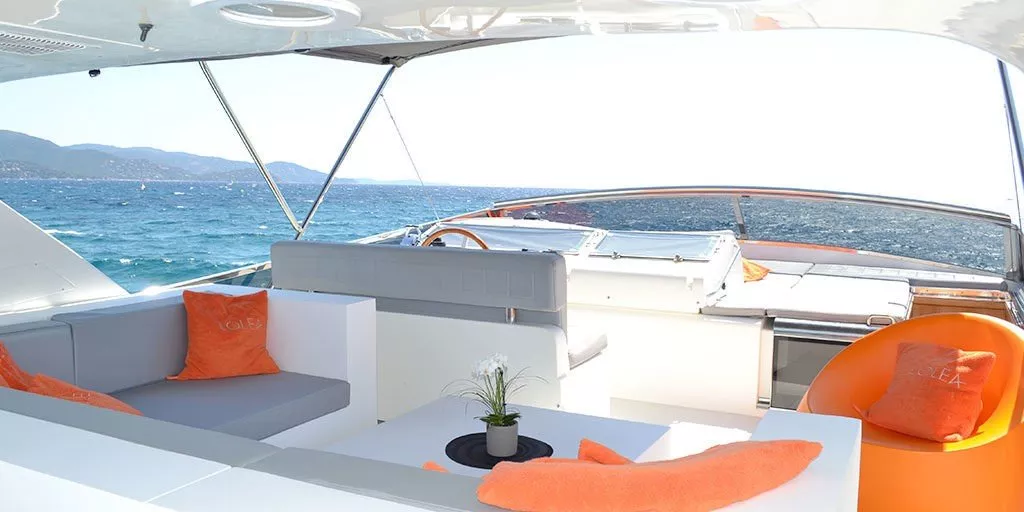 https://dev-api.arconyachts.com/storage/media/20136/conversions/831_9951645465-optimize.webp