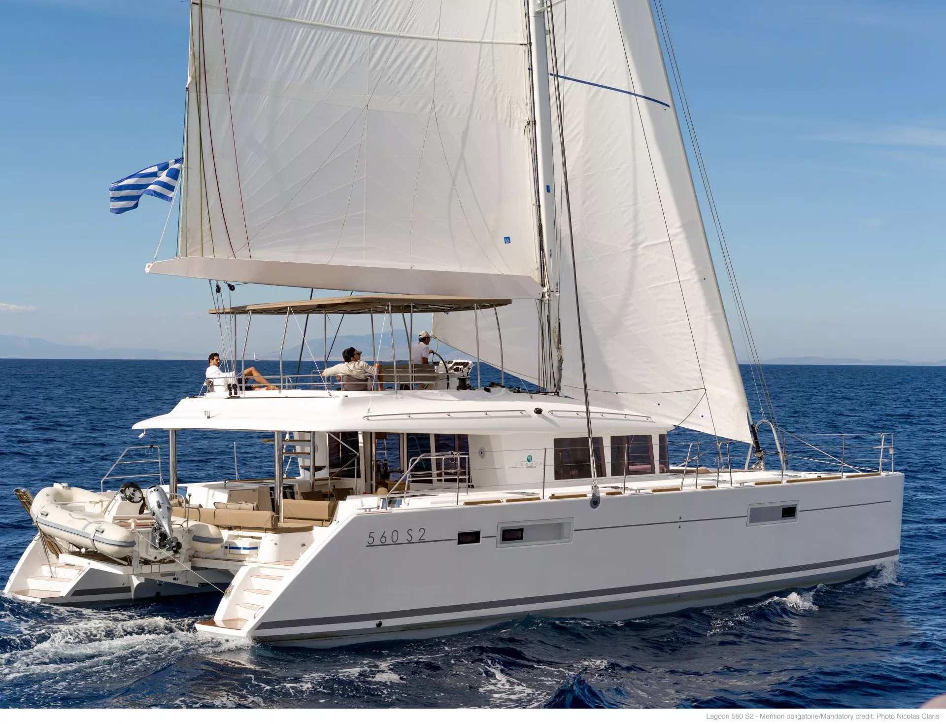 https://dev-api.arconyachts.com/storage/media/20178/conversions/830_2340662593-optimize.webp