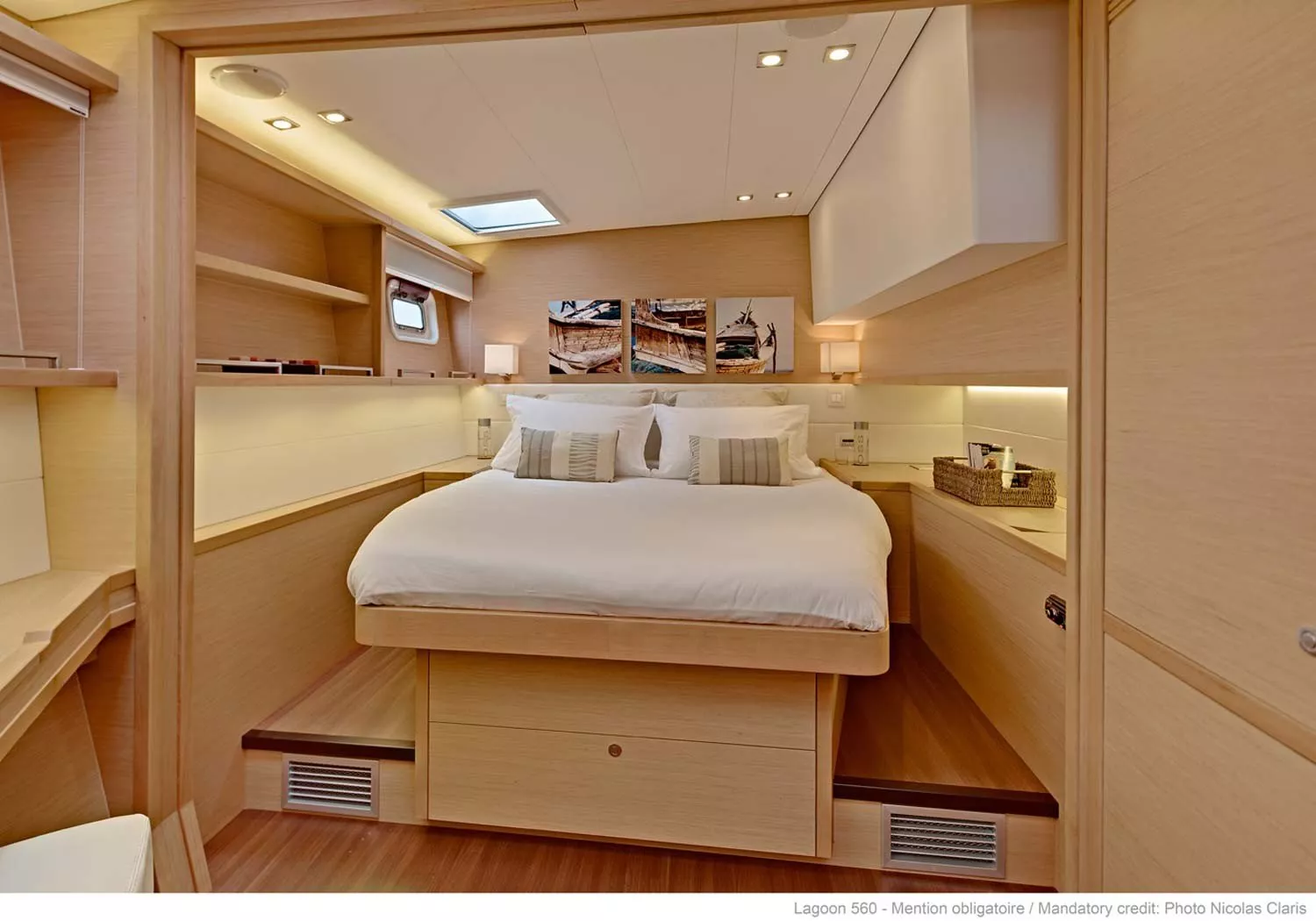https://dev-api.arconyachts.com/storage/media/20188/conversions/830_6740195748-optimize.webp