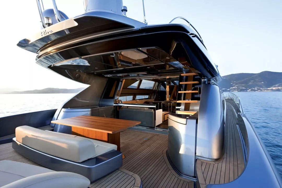 https://dev-api.arconyachts.com/storage/media/20225/conversions/828_8167194036-optimize.webp