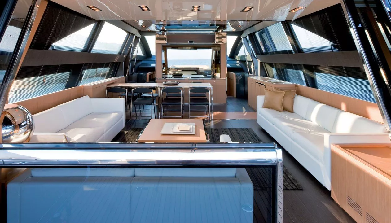 https://dev-api.arconyachts.com/storage/media/20230/conversions/828_5659947172-optimize.webp