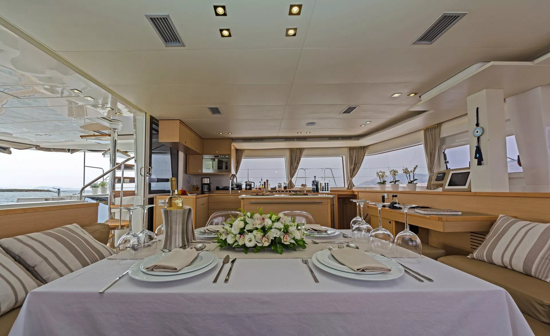 https://dev-api.arconyachts.com/storage/media/20257/conversions/827_6047692816-optimize.webp