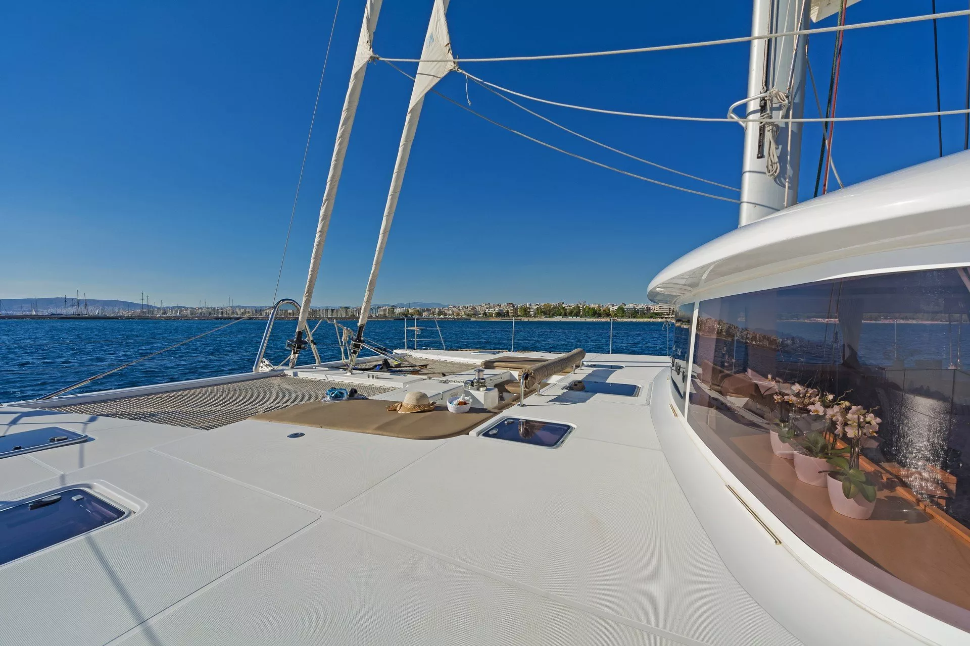 https://dev-api.arconyachts.com/storage/media/20270/conversions/827_4680770286-optimize.webp