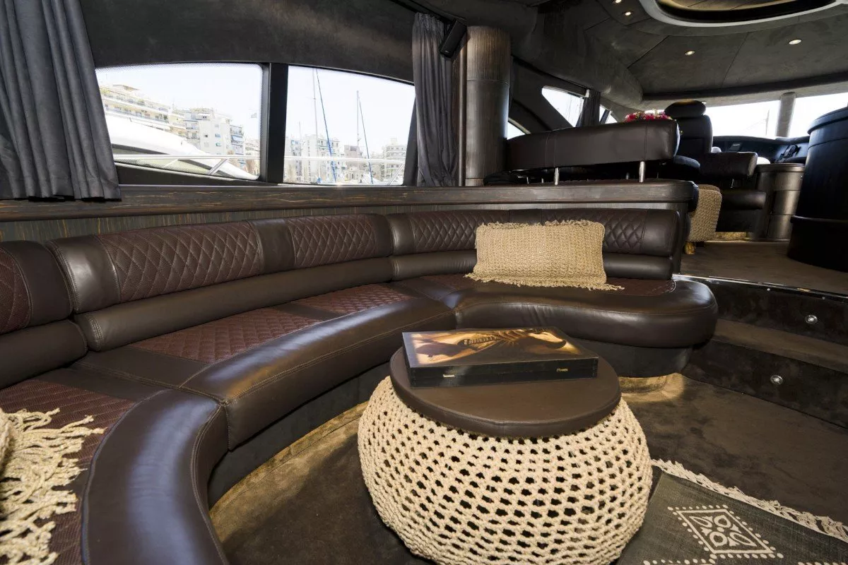 https://dev-api.arconyachts.com/storage/media/20301/conversions/823_5213928900-optimize.webp