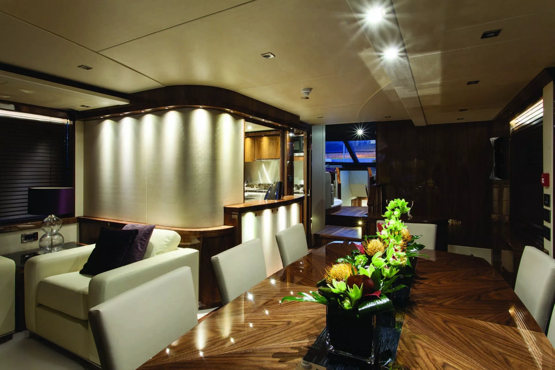 https://dev-api.arconyachts.com/storage/media/20578/conversions/811_9953238921-optimize.webp