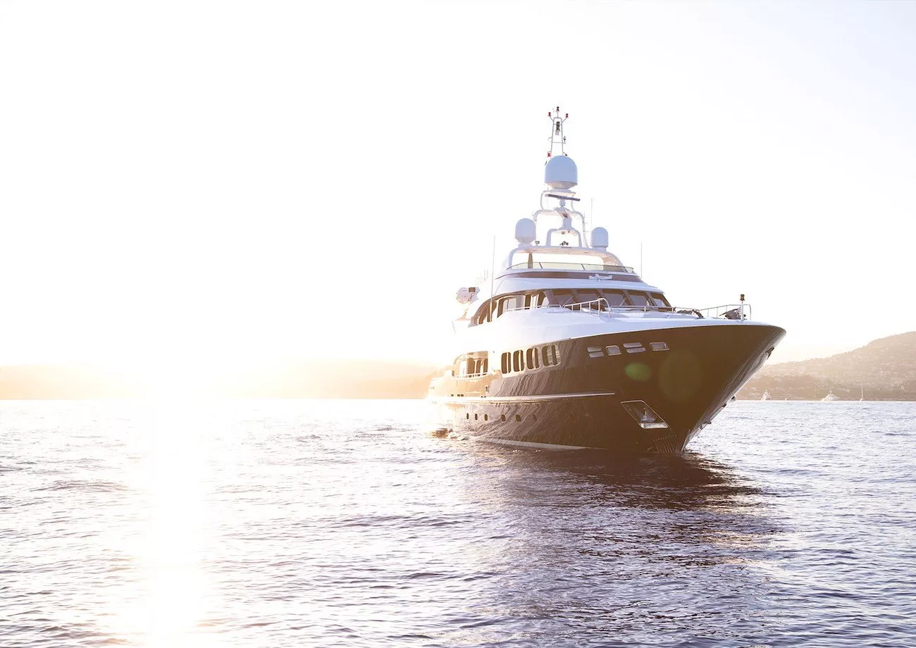 https://dev-api.arconyachts.com/storage/media/20663/conversions/808_4122668308-optimize.webp