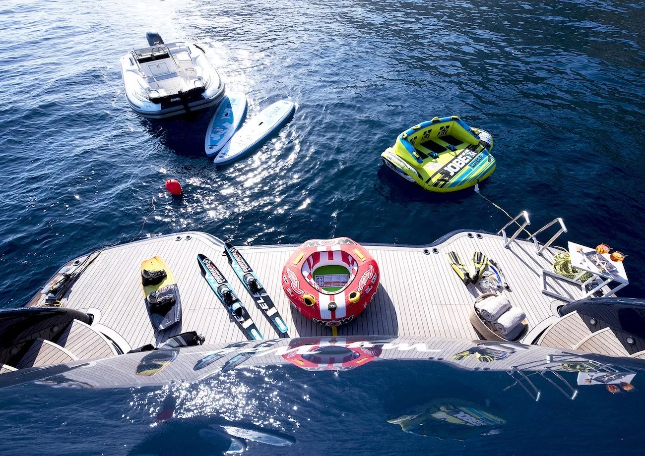 https://dev-api.arconyachts.com/storage/media/20671/conversions/808_4586892419-optimize.webp
