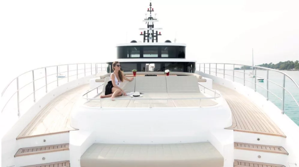 Gulf Craft Majesty 100 MIA