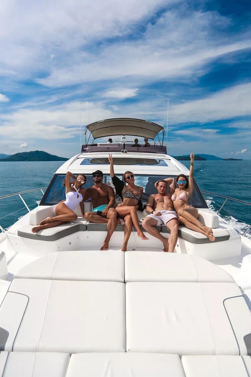 https://dev-api.arconyachts.com/storage/media/20707/conversions/806_7516594435-optimize.webp