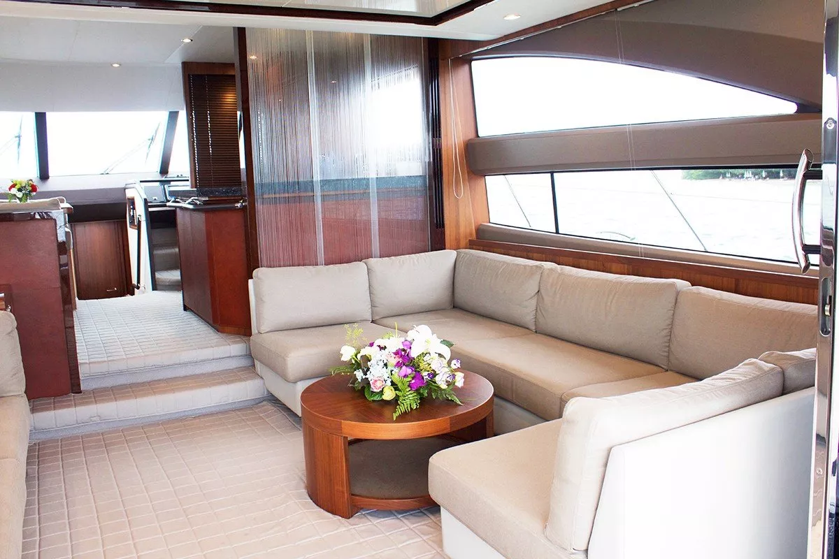 https://dev-api.arconyachts.com/storage/media/20724/conversions/805_7533838453-optimize.webp