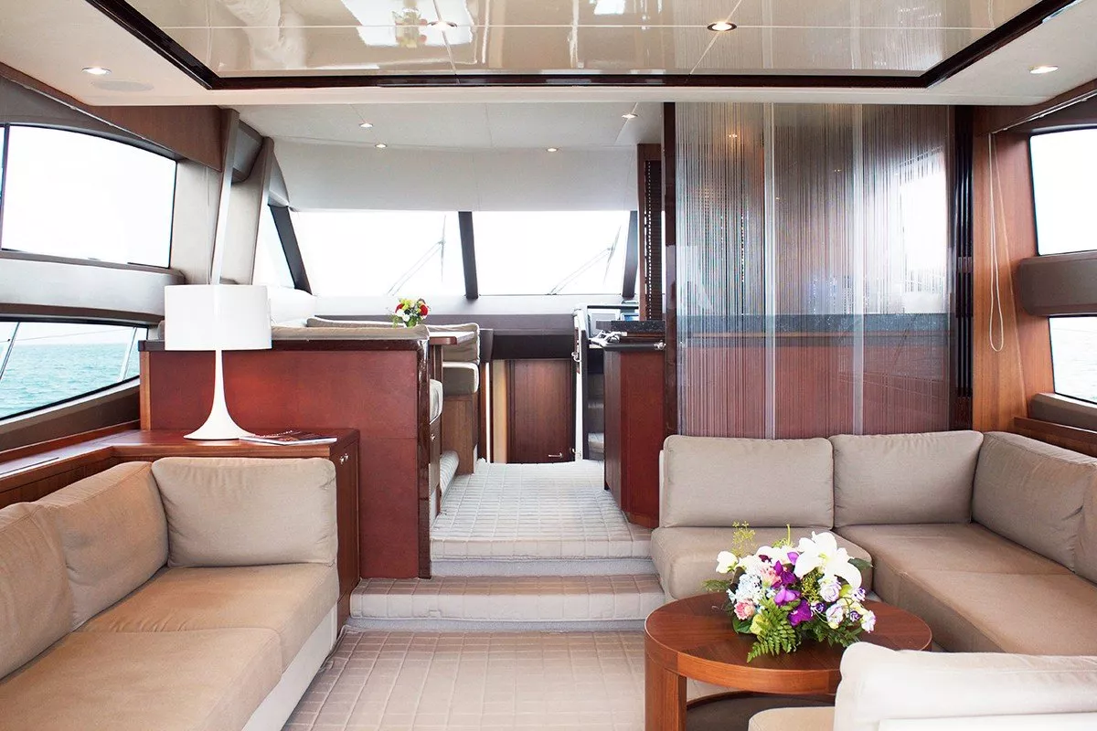 https://dev-api.arconyachts.com/storage/media/20725/conversions/805_2615864781-optimize.webp