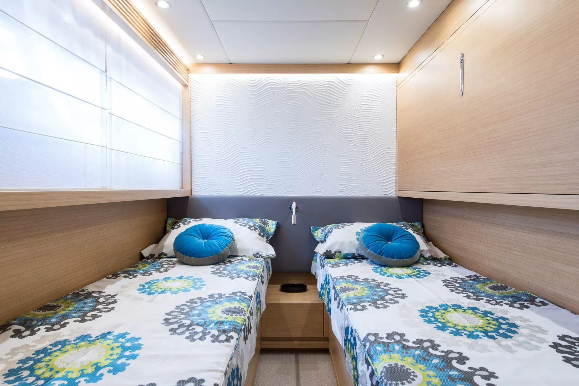 https://dev-api.arconyachts.com/storage/media/20753/conversions/803_5369315750-optimize.webp