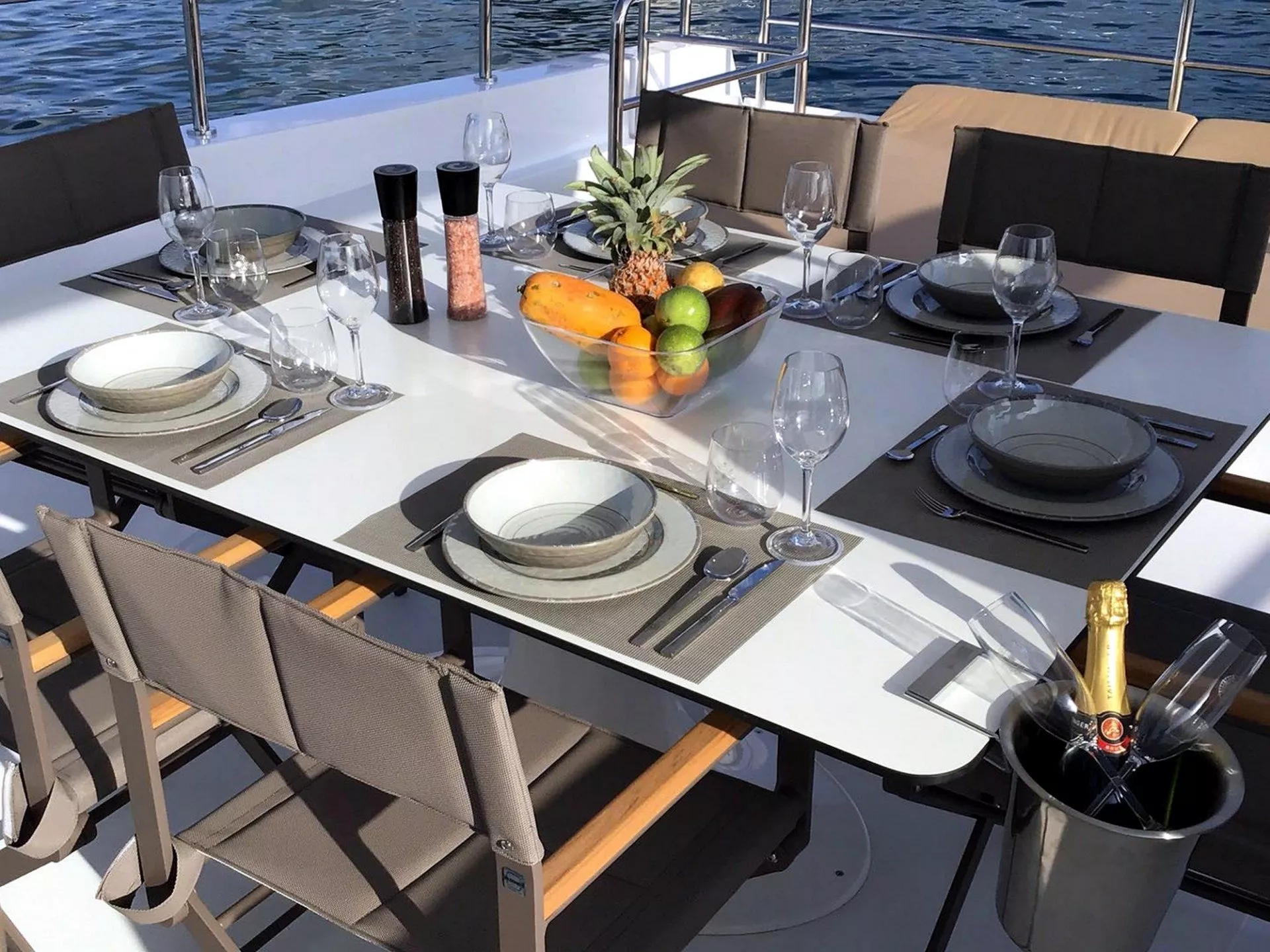 https://dev-api.arconyachts.com/storage/media/20786/conversions/801_6202606718-optimize.webp