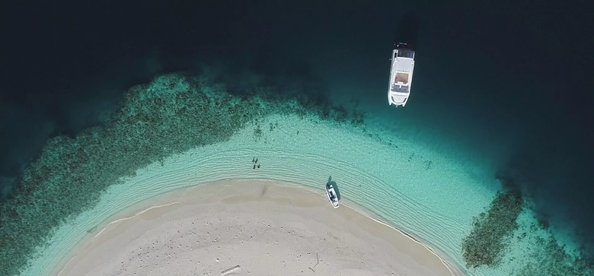 https://dev-api.arconyachts.com/storage/media/20789/conversions/801_5689998632-optimize.webp