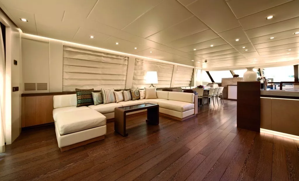 https://dev-api.arconyachts.com/storage/media/20824/conversions/800_0433460586-optimize.webp