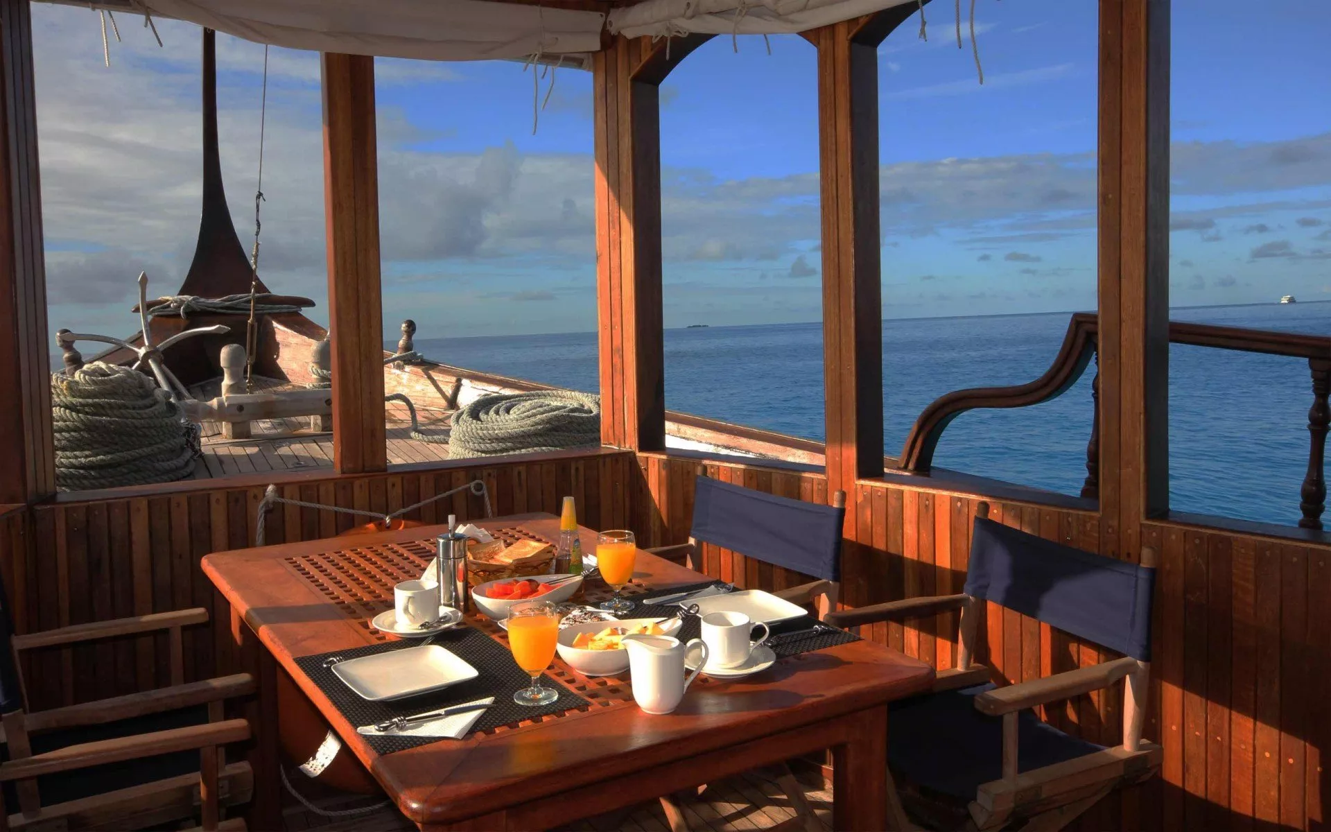 https://dev-api.arconyachts.com/storage/media/20835/conversions/799_5521368368-optimize.webp