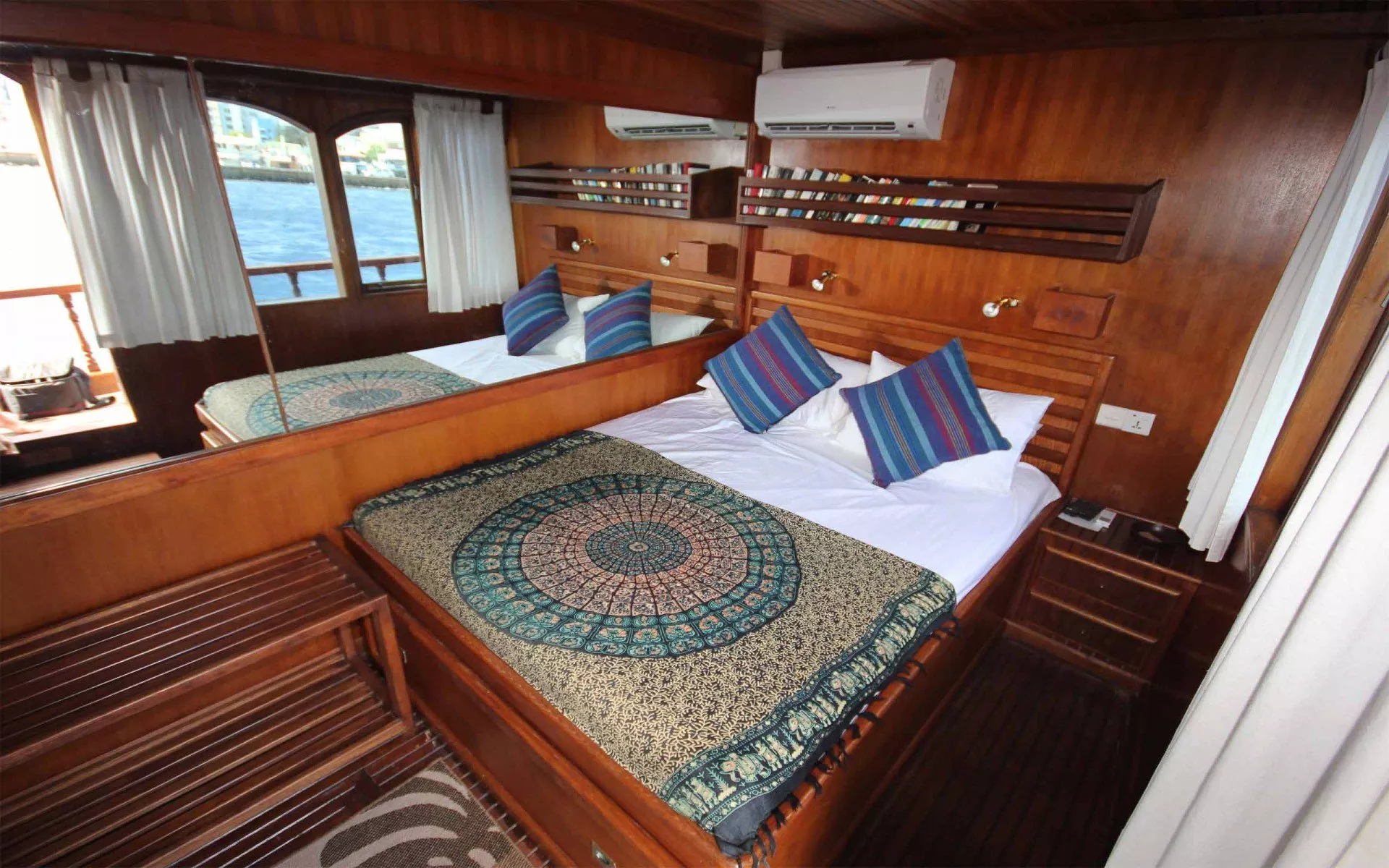 https://dev-api.arconyachts.com/storage/media/20838/conversions/799_3067229217-optimize.webp