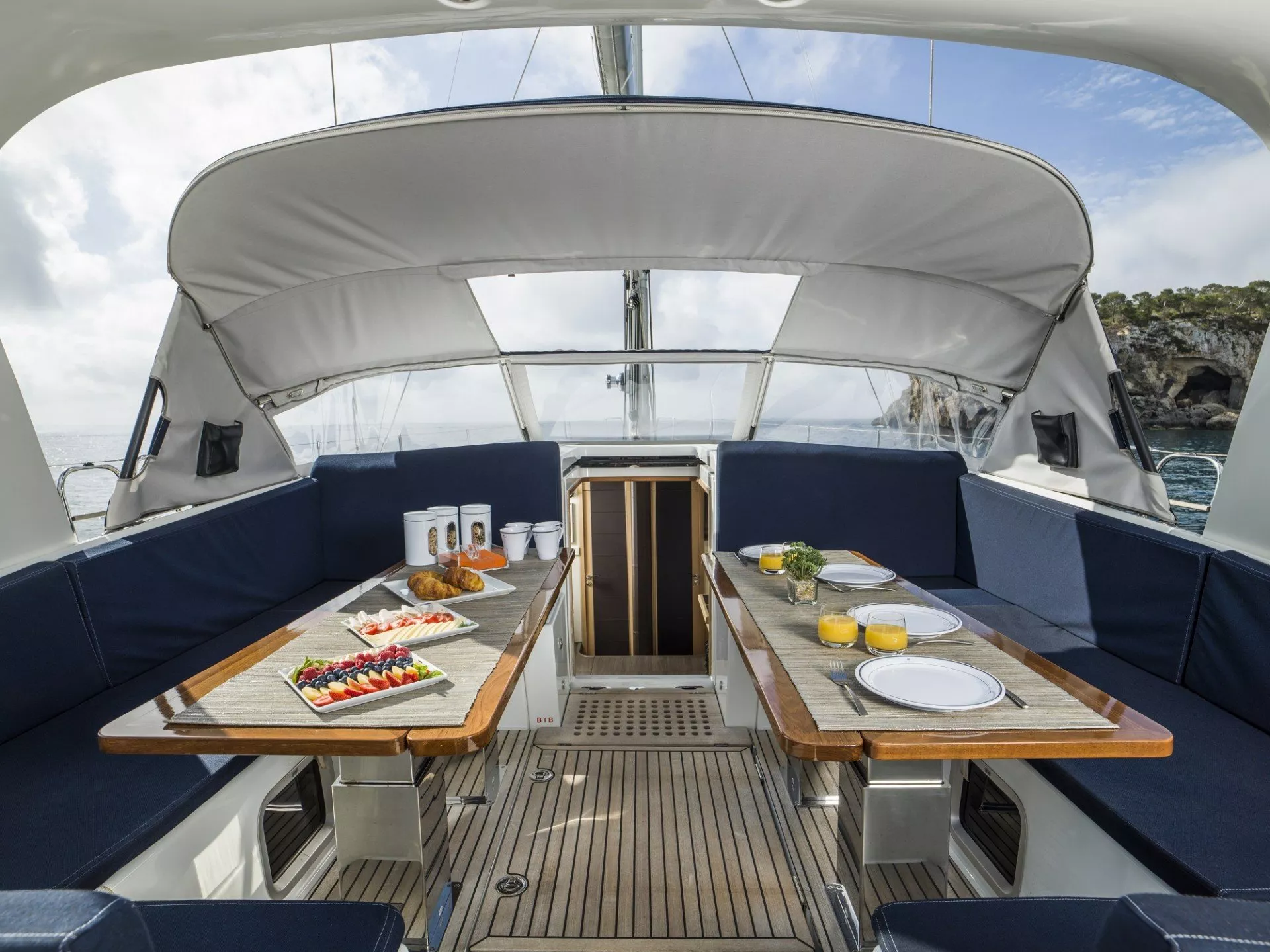 Jeanneau 64 THEA
