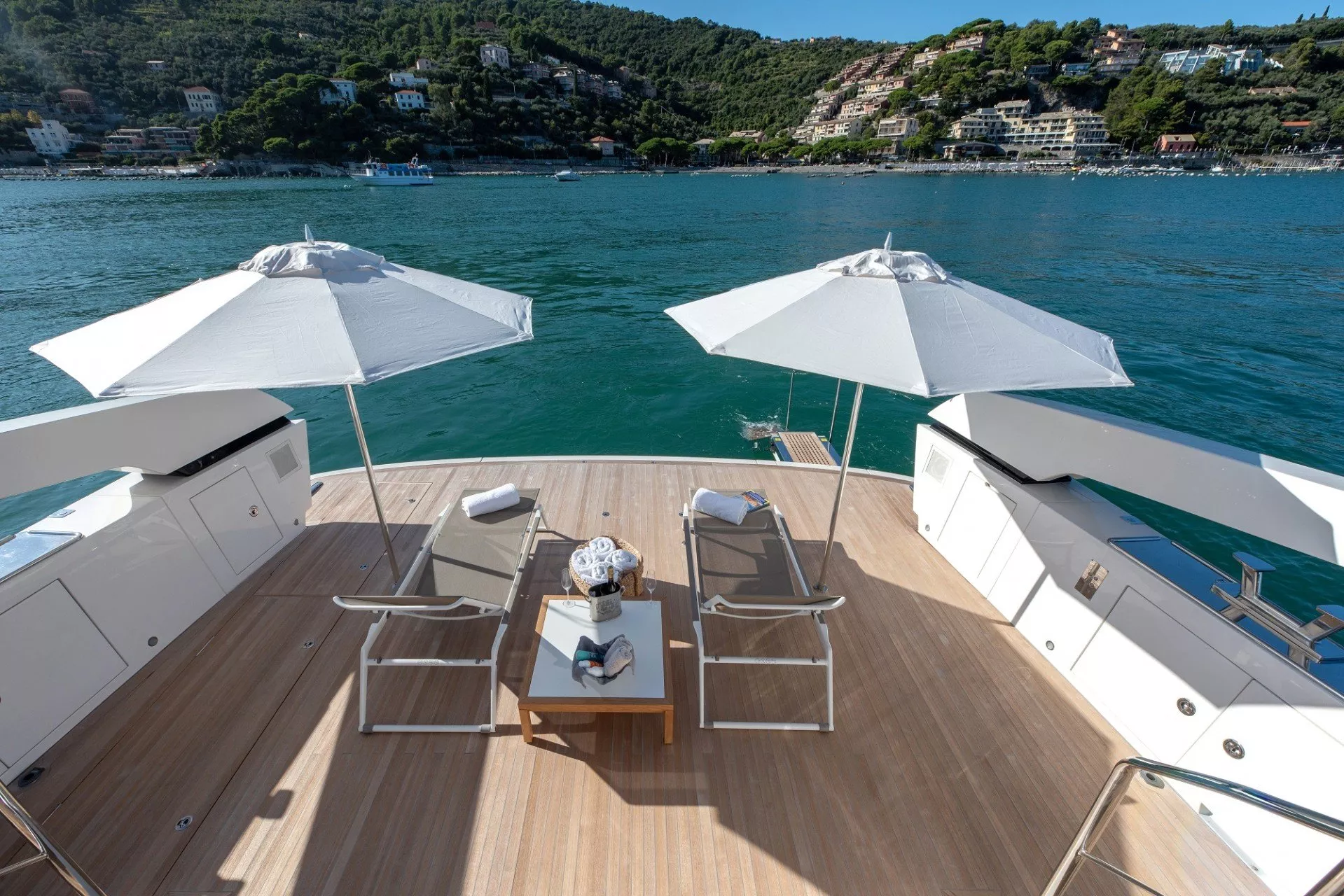 https://dev-api.arconyachts.com/storage/media/20893/conversions/795_0488910240-optimize.webp