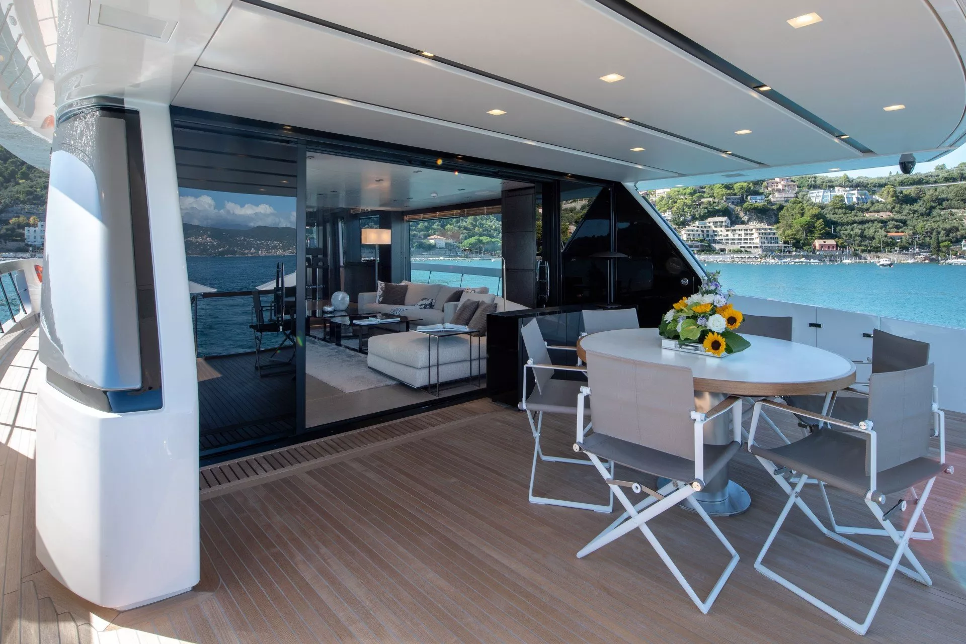https://dev-api.arconyachts.com/storage/media/20895/conversions/795_3400506220-optimize.webp