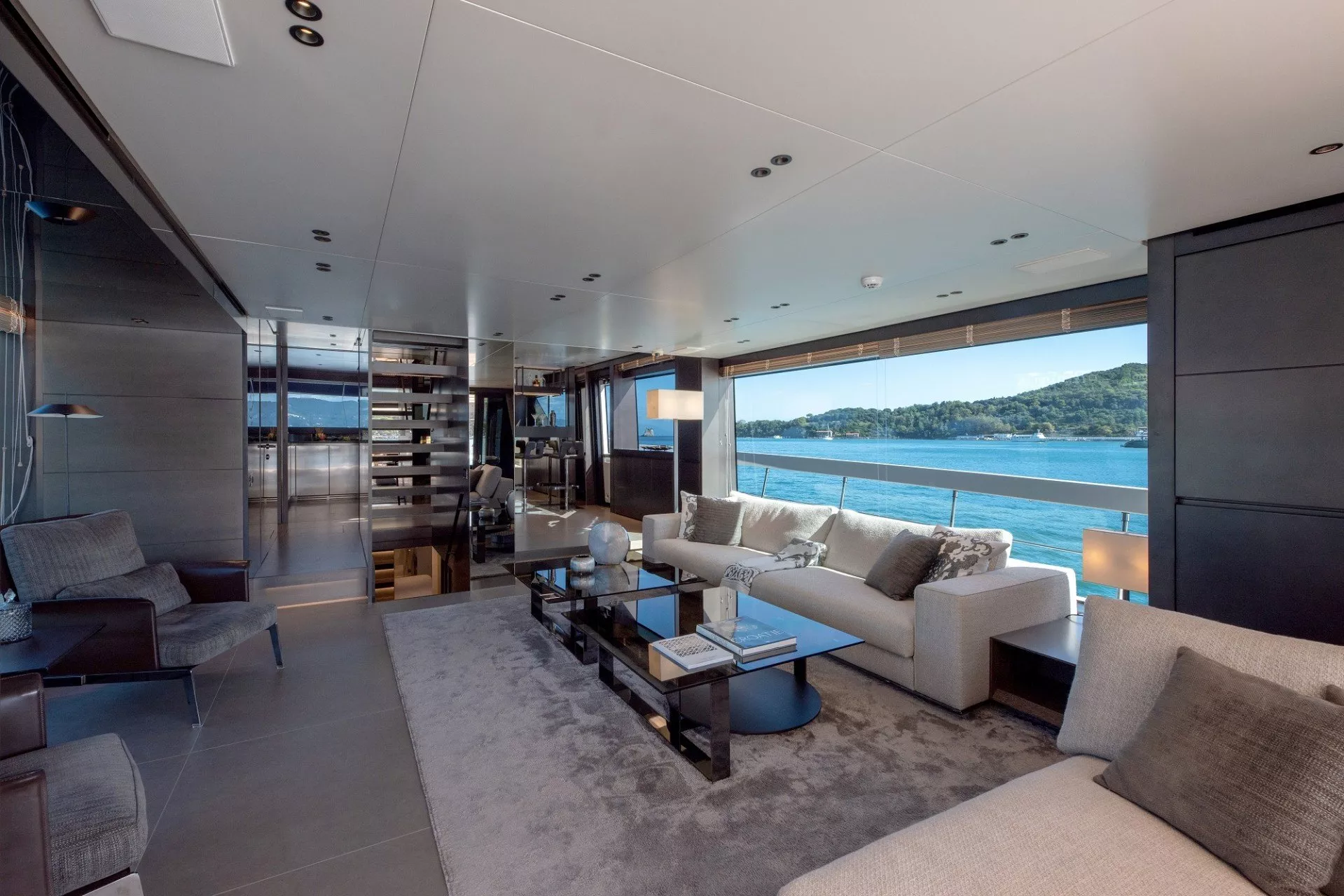 https://dev-api.arconyachts.com/storage/media/20907/conversions/795_3214114369-optimize.webp