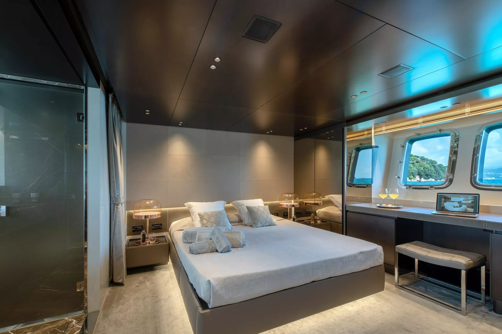 https://dev-api.arconyachts.com/storage/media/20912/conversions/795_8407157839-optimize.webp