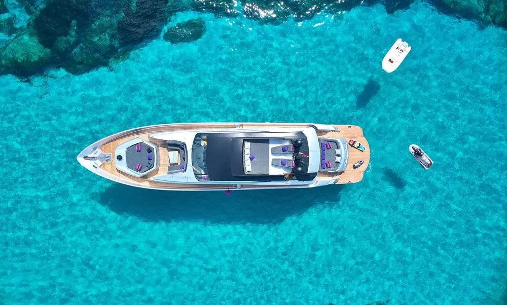Pershing SHALIMAR II
