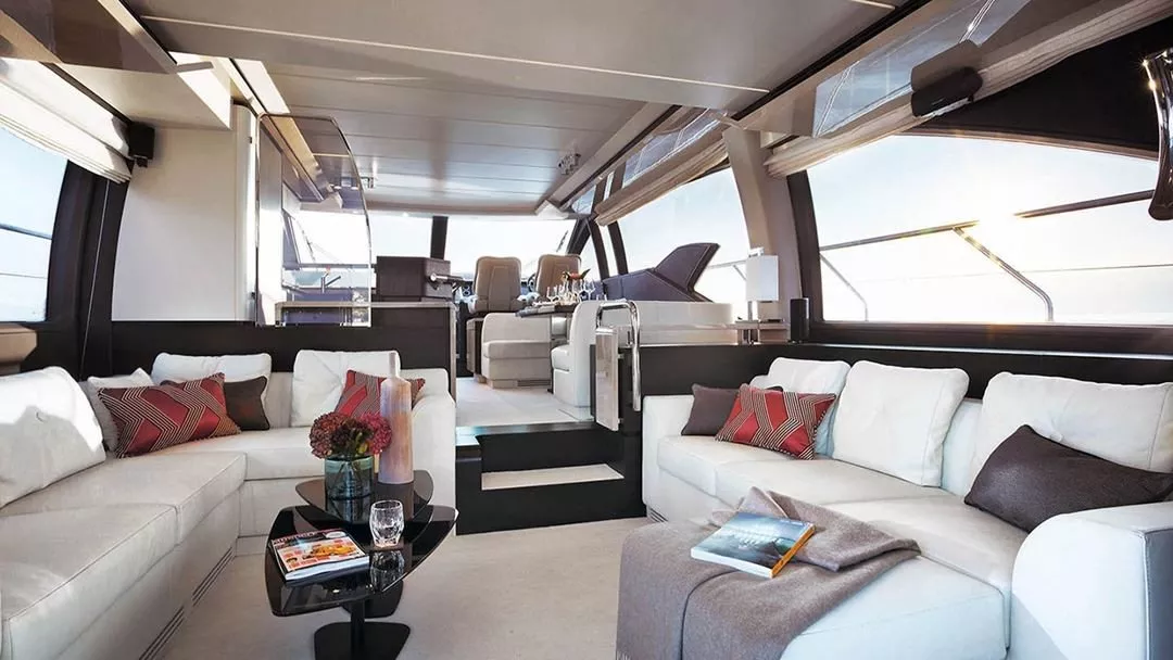 https://dev-api.arconyachts.com/storage/media/21021/conversions/790_0580852621-optimize.webp