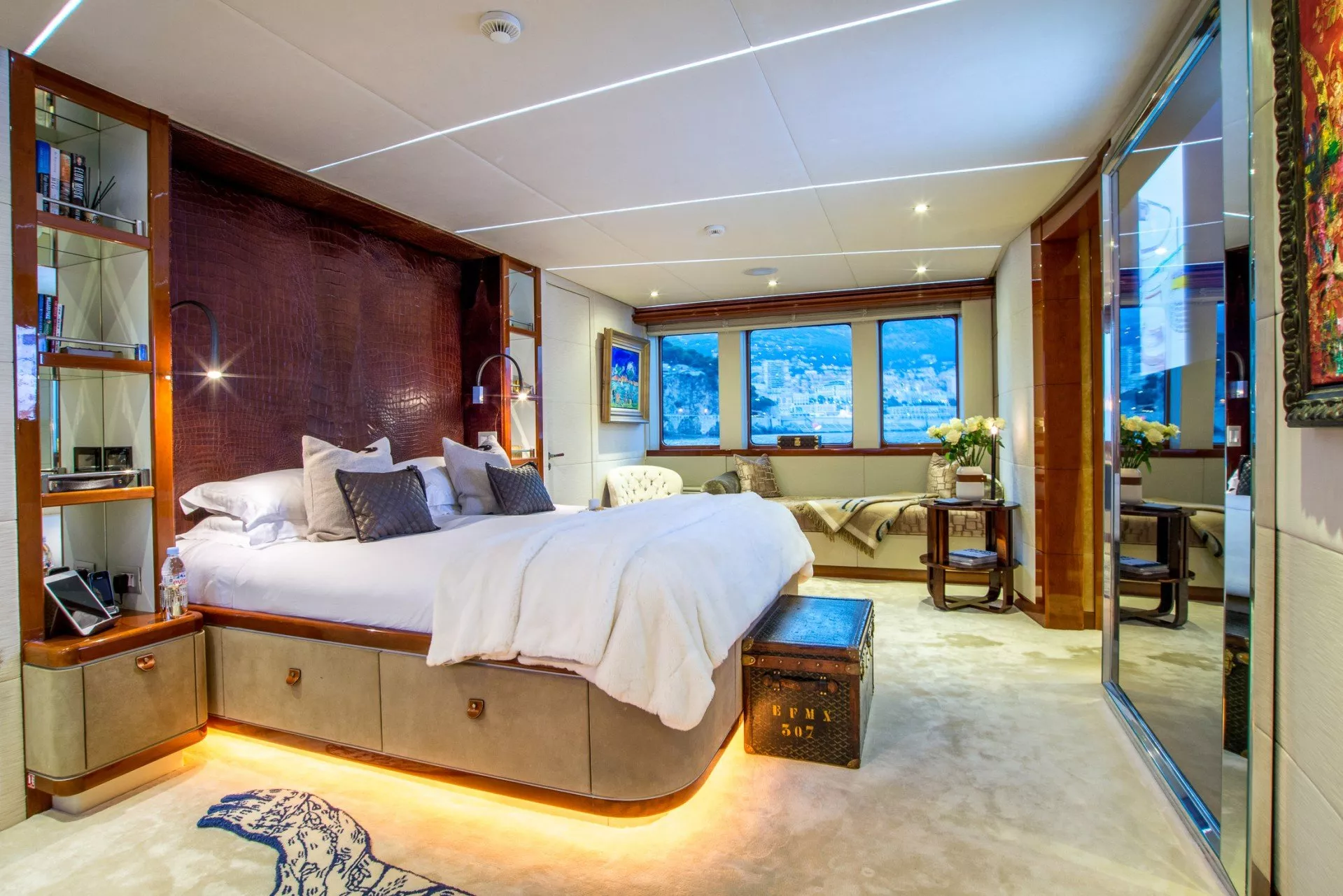 https://dev-api.arconyachts.com/storage/media/21078/conversions/787_8002448616-optimize.webp
