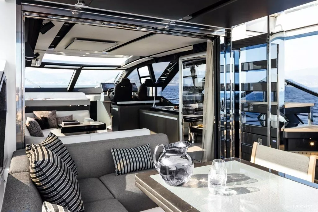 https://dev-api.arconyachts.com/storage/media/21276/conversions/779_8523316589-optimize.webp
