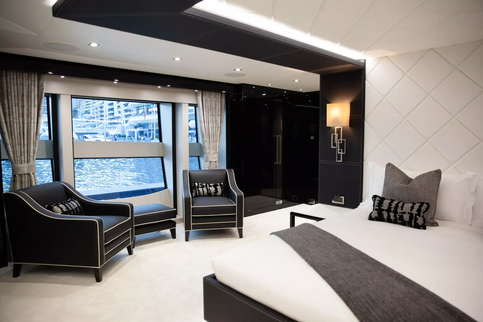 https://dev-api.arconyachts.com/storage/media/21392/conversions/773_1019416870-optimize.webp