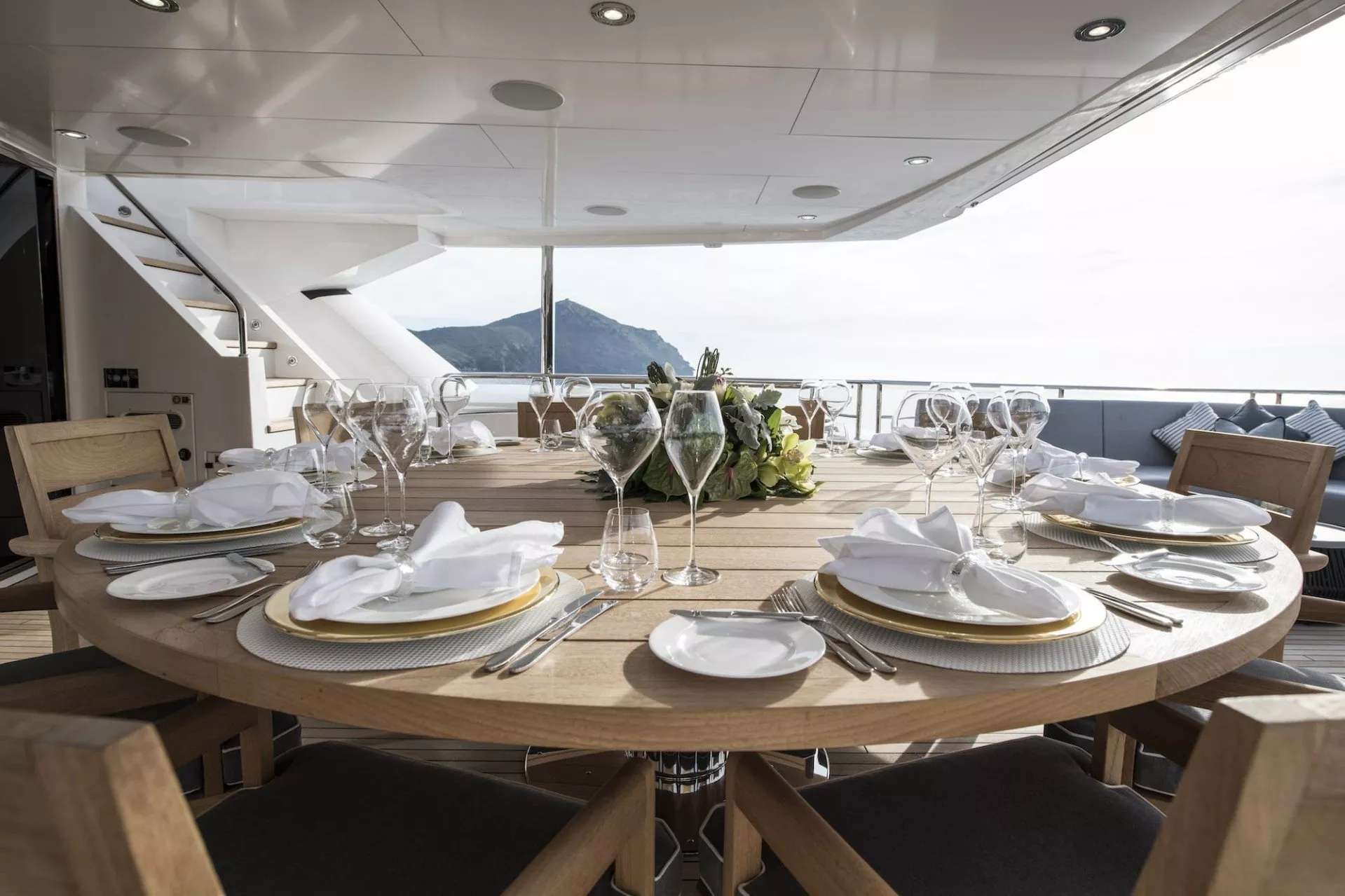 https://dev-api.arconyachts.com/storage/media/21417/conversions/772_7459072929-optimize.webp