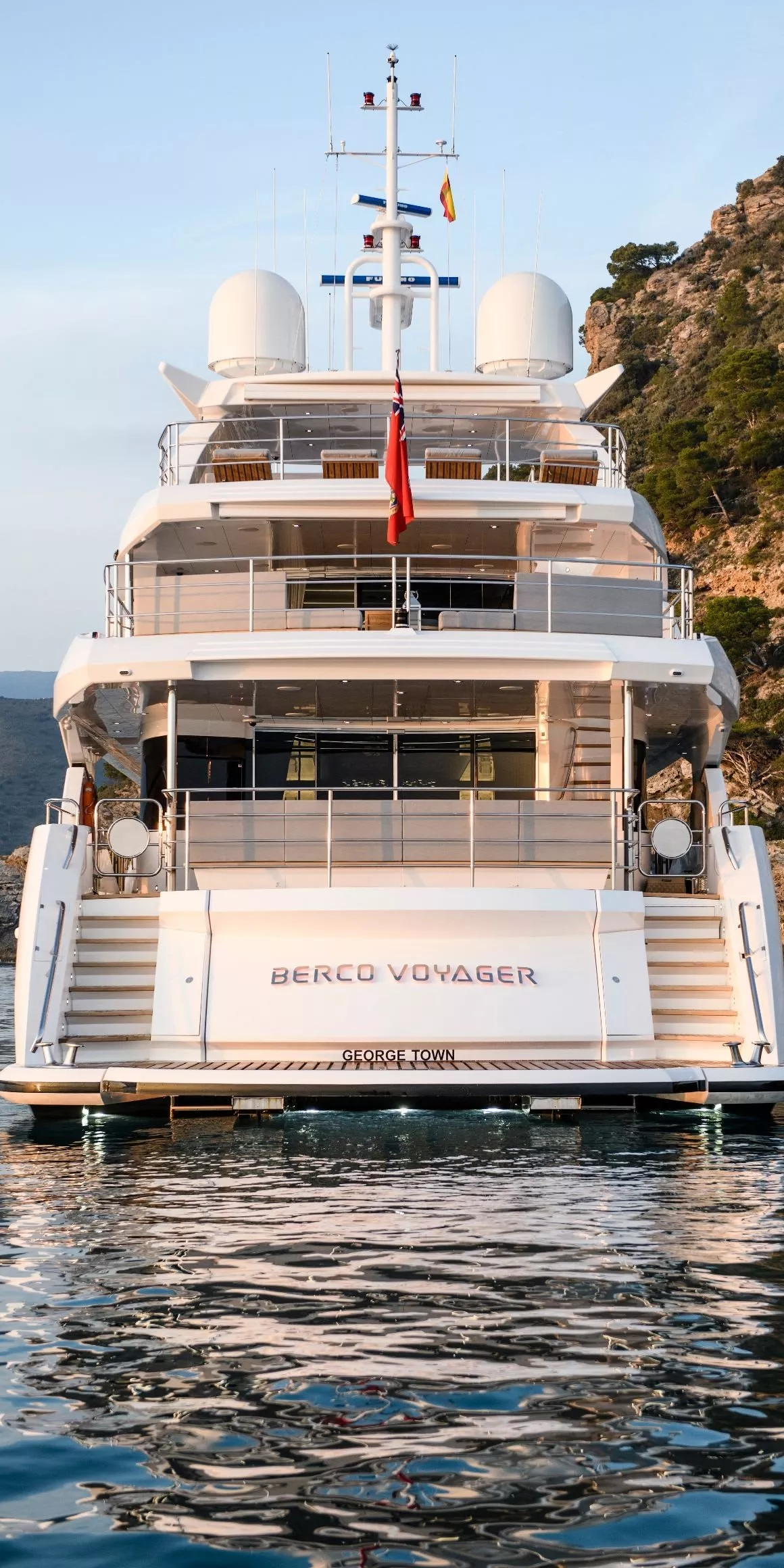 https://dev-api.arconyachts.com/storage/media/21425/conversions/772_5871324024-optimize.webp
