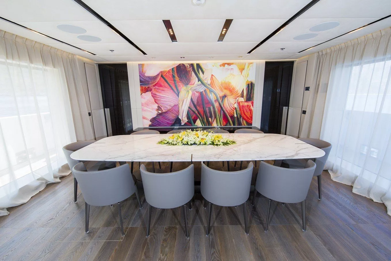 https://dev-api.arconyachts.com/storage/media/21648/conversions/763_1987057682-optimize.webp