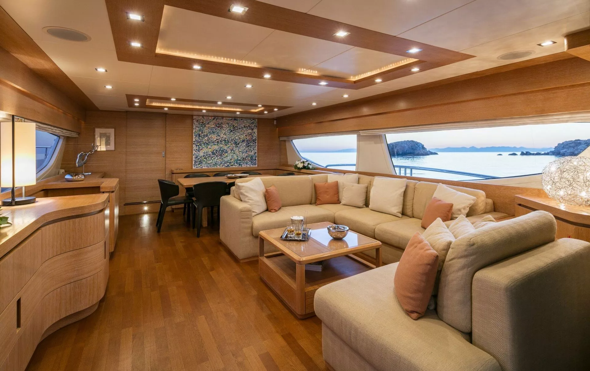 https://dev-api.arconyachts.com/storage/media/21747/conversions/761_7087184723-optimize.webp